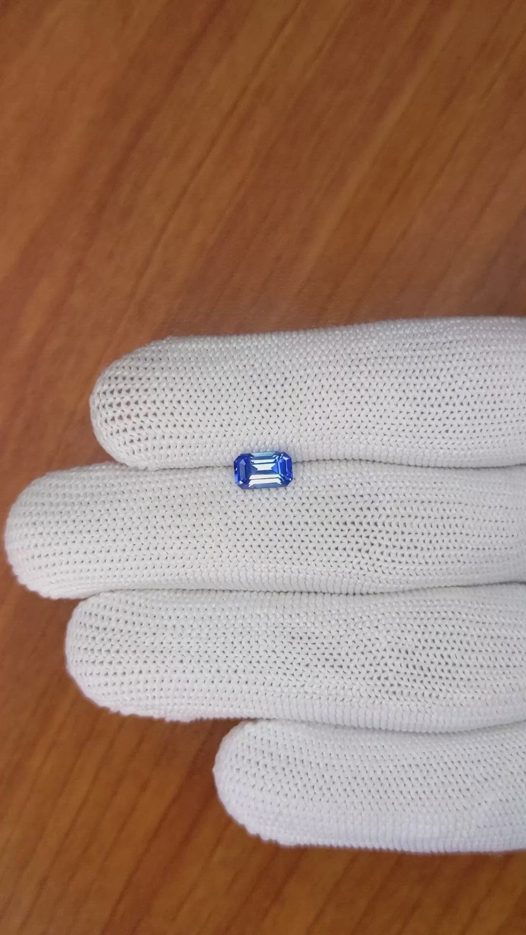 1.22 Ct. Blue Sapphire from Ceylon (Sri Lanka) Size Video