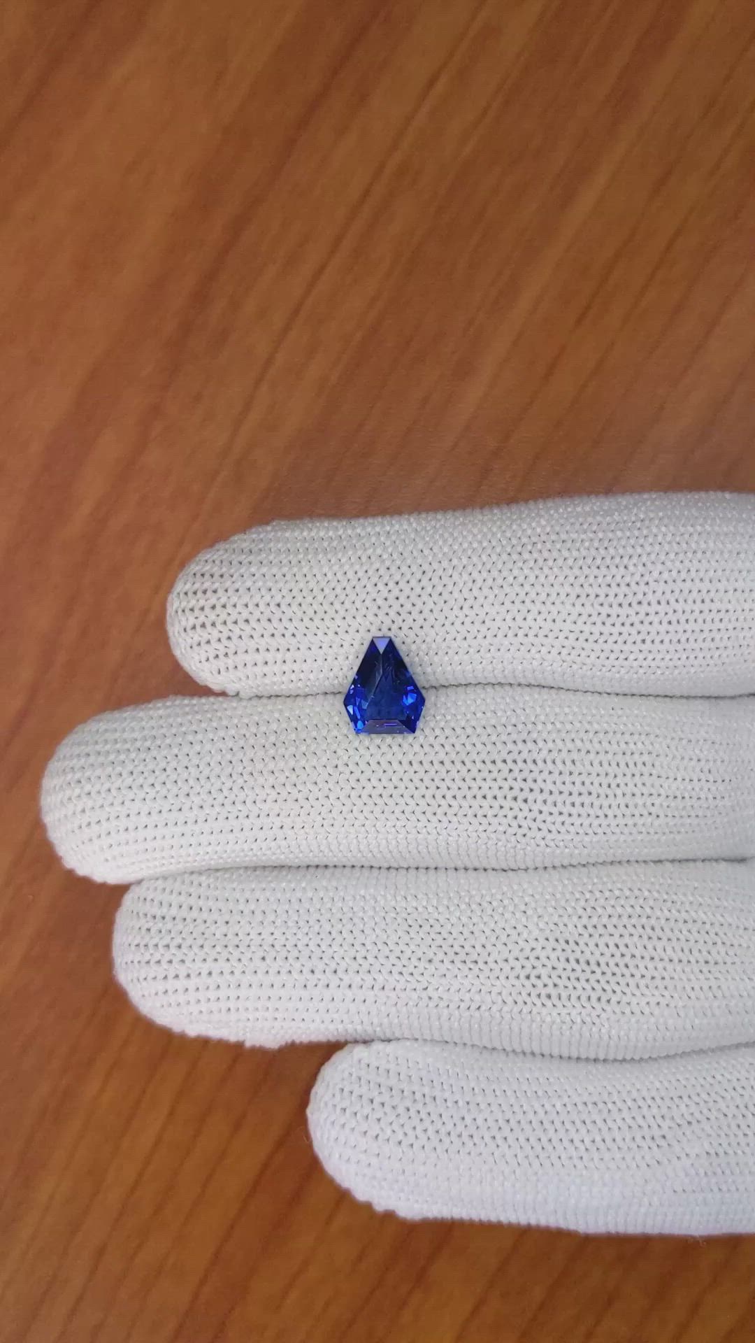 2.70 Ct. Blue Sapphire from Ceylon (Sri Lanka) Size Video