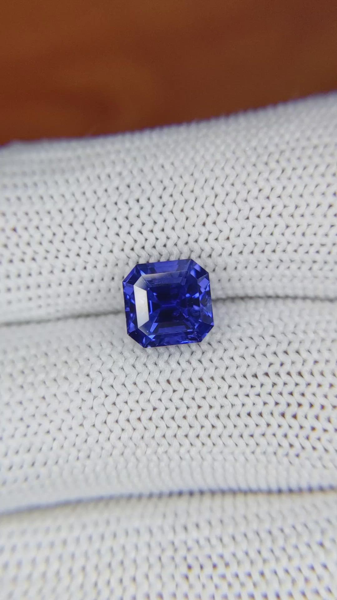 3.06 Ct. Blue Sapphire from Ceylon (Sri Lanka) Size Video