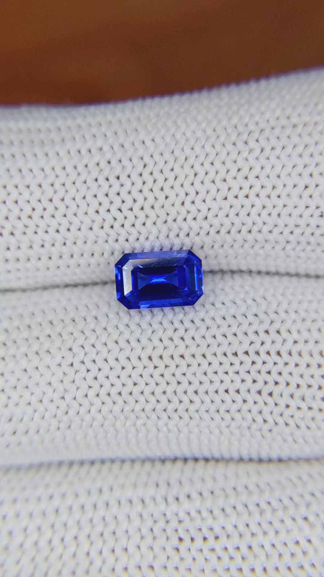 1.51 Ct. Blue Sapphire from Ceylon (Sri Lanka) Size Video