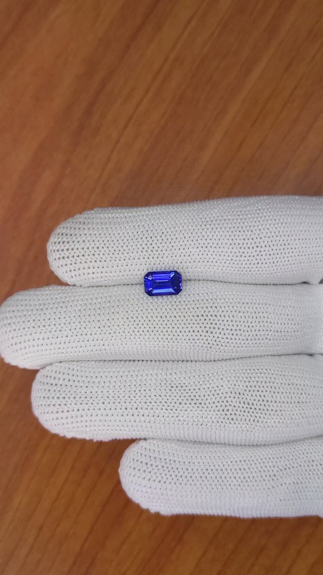 1.51 Ct. Blue Sapphire from Ceylon (Sri Lanka) Size Video