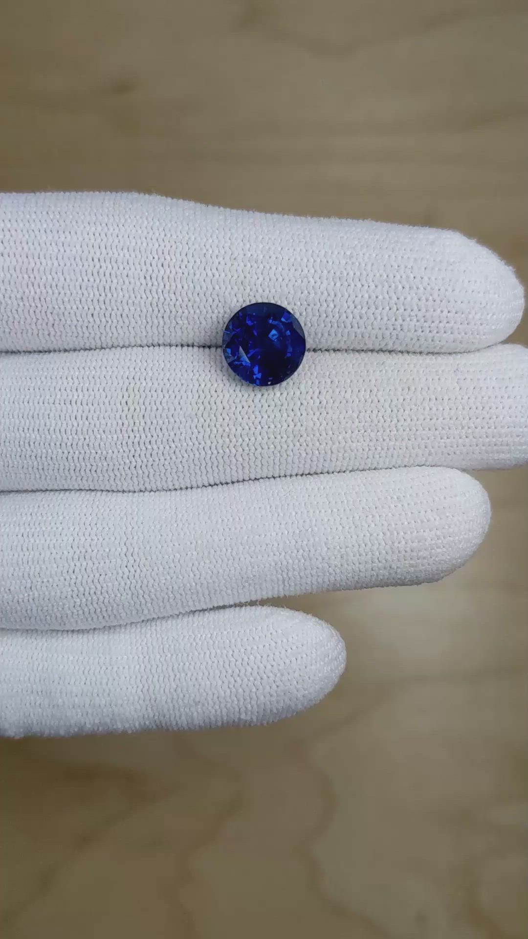 4.50 Ct. Blue Sapphire from Ceylon (Sri Lanka) Size Video