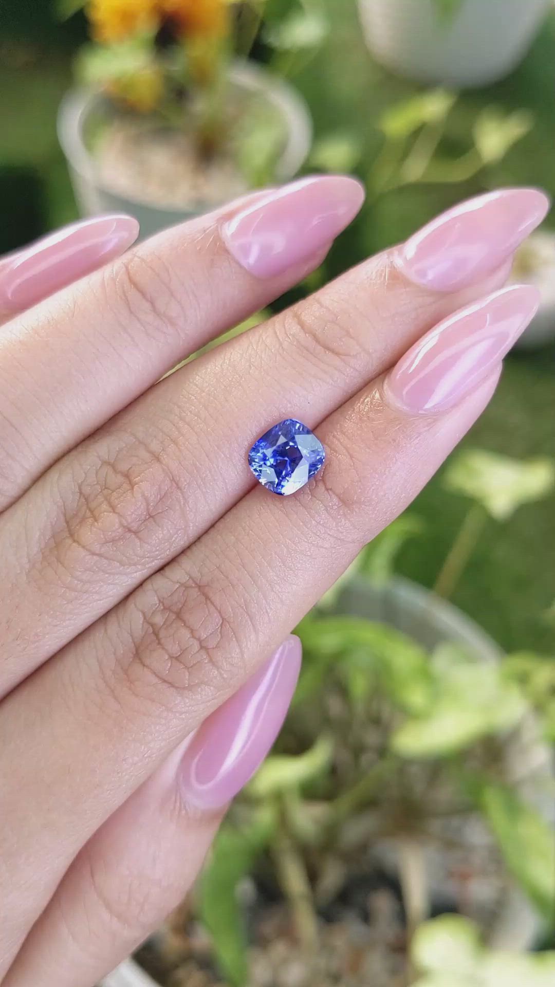 2.35 Ct. Blue Sapphire from Ceylon (Sri Lanka) Size Video