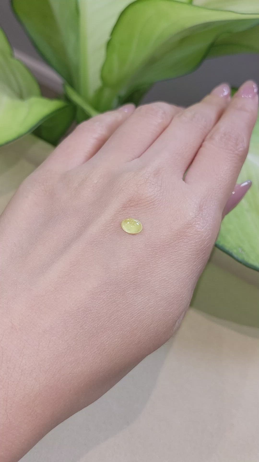 1.12 Ct. Yellow Cabochon Sapphire from Ceylon (Sri Lanka) Size Video