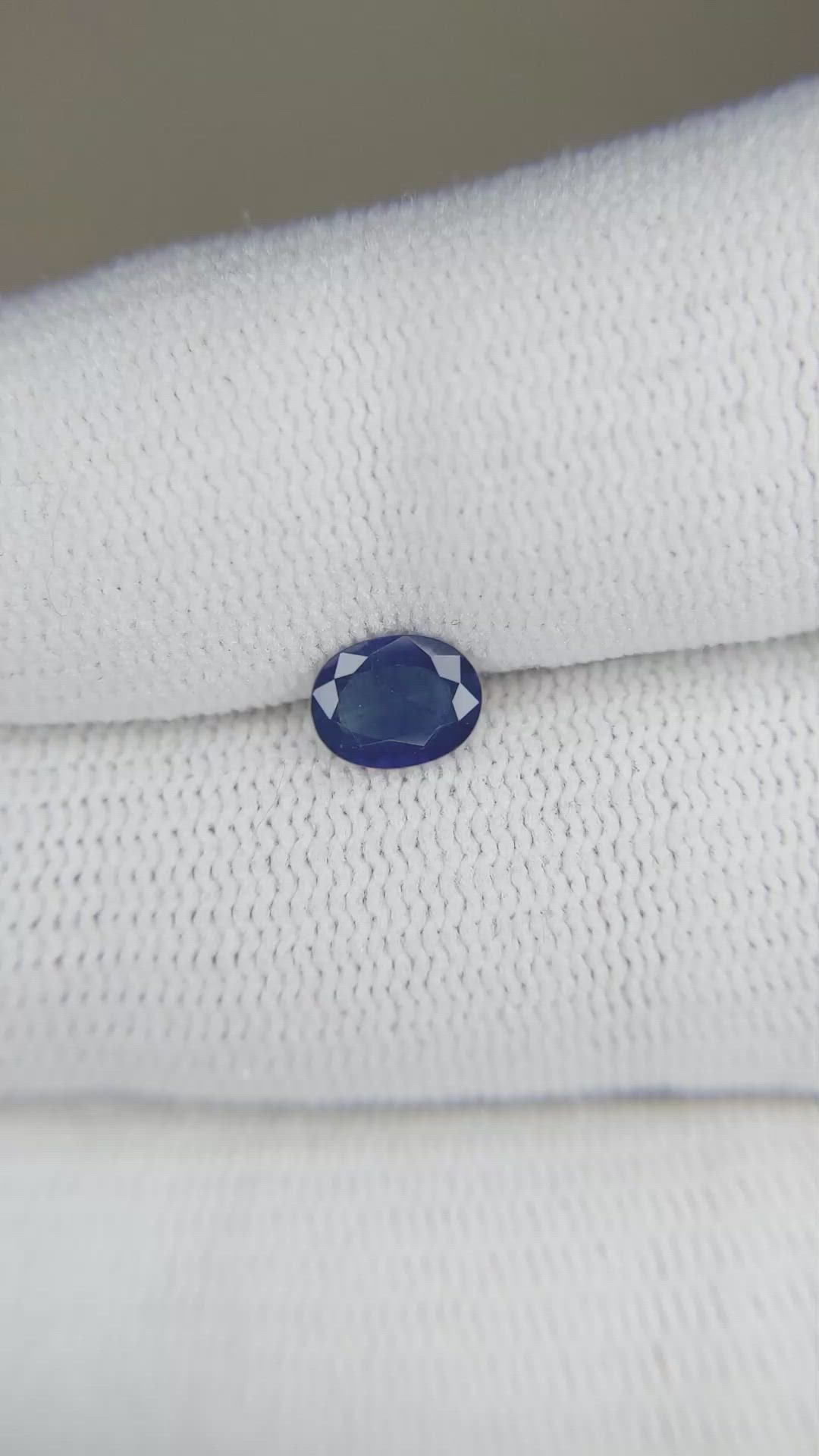0.61 Ct. Blue Sapphire from Ceylon (Sri Lanka) Size Video