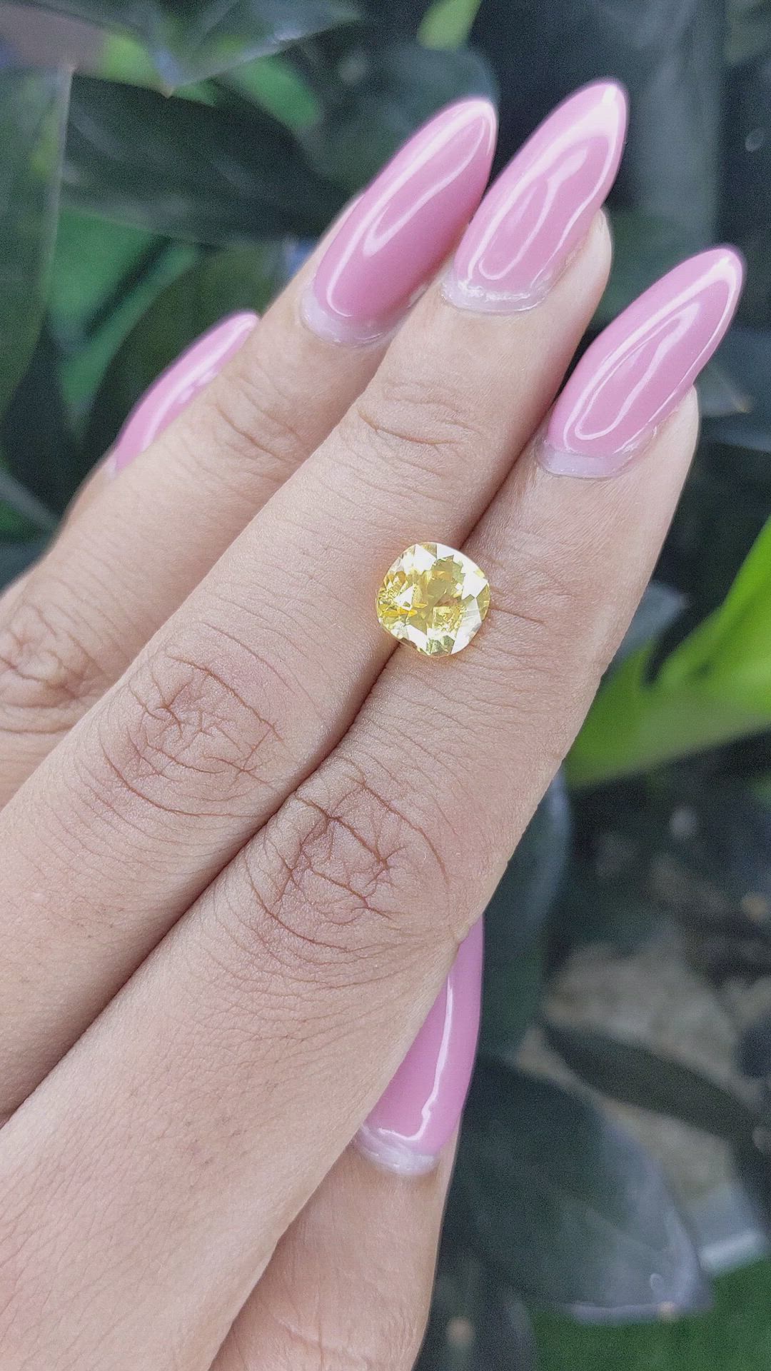 2.70 Ct. Yellow Sapphire from Ceylon (Sri Lanka) Size Video
