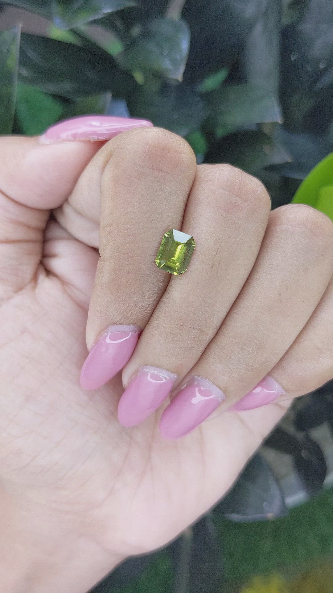 1.60 Ct. Green Sapphire from Ceylon (Sri Lanka) Size Video