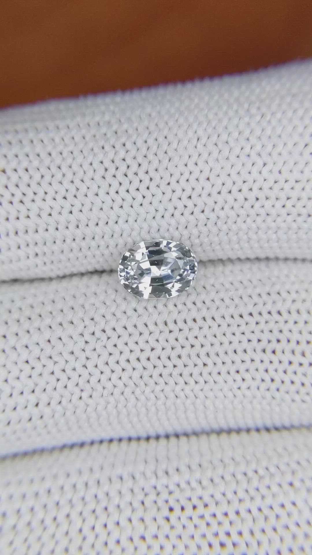 1.41 Ct. Bluish Grey Sapphire from Ceylon (Sri Lanka) Size Video