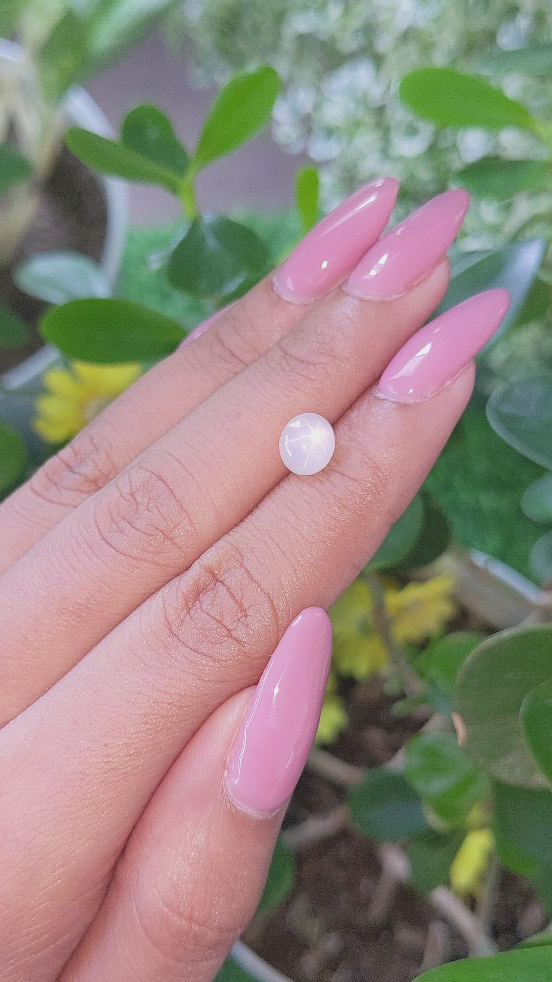 1.86 Ct. White Star Sapphire from Ceylon (Sri Lanka) Size Video