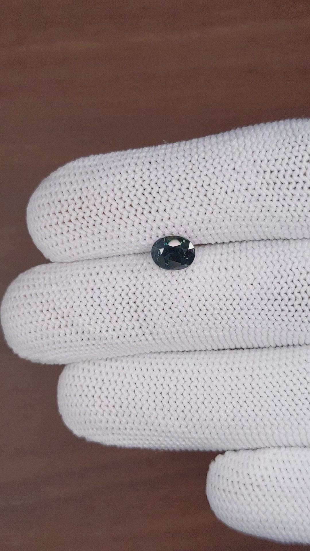 1.32 Ct. Greenish Blue Sapphire from Ceylon (Sri Lanka) Size Video