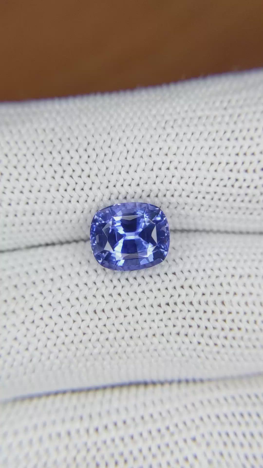 3.52 Ct. Blue Sapphire from Ceylon (Sri Lanka) Size Video