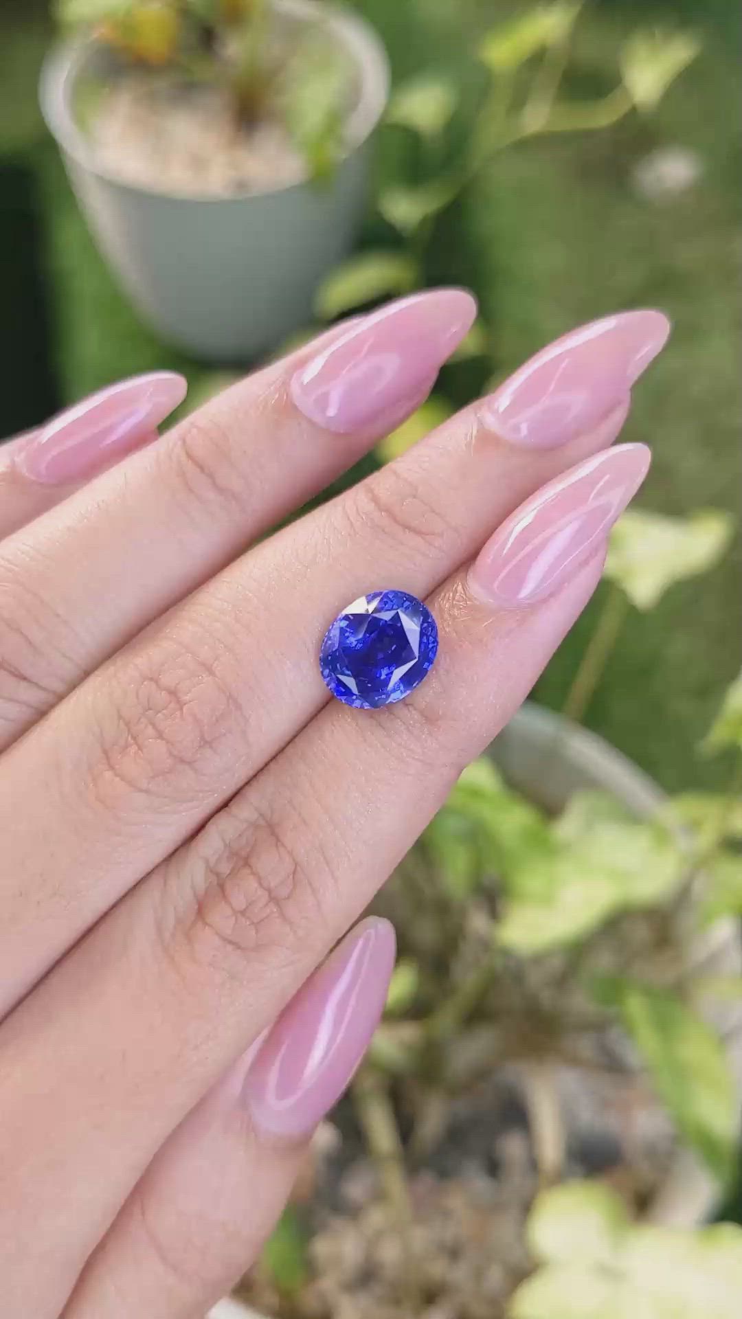 5.16 Ct. Blue Sapphire from Ceylon (Sri Lanka) Size Video