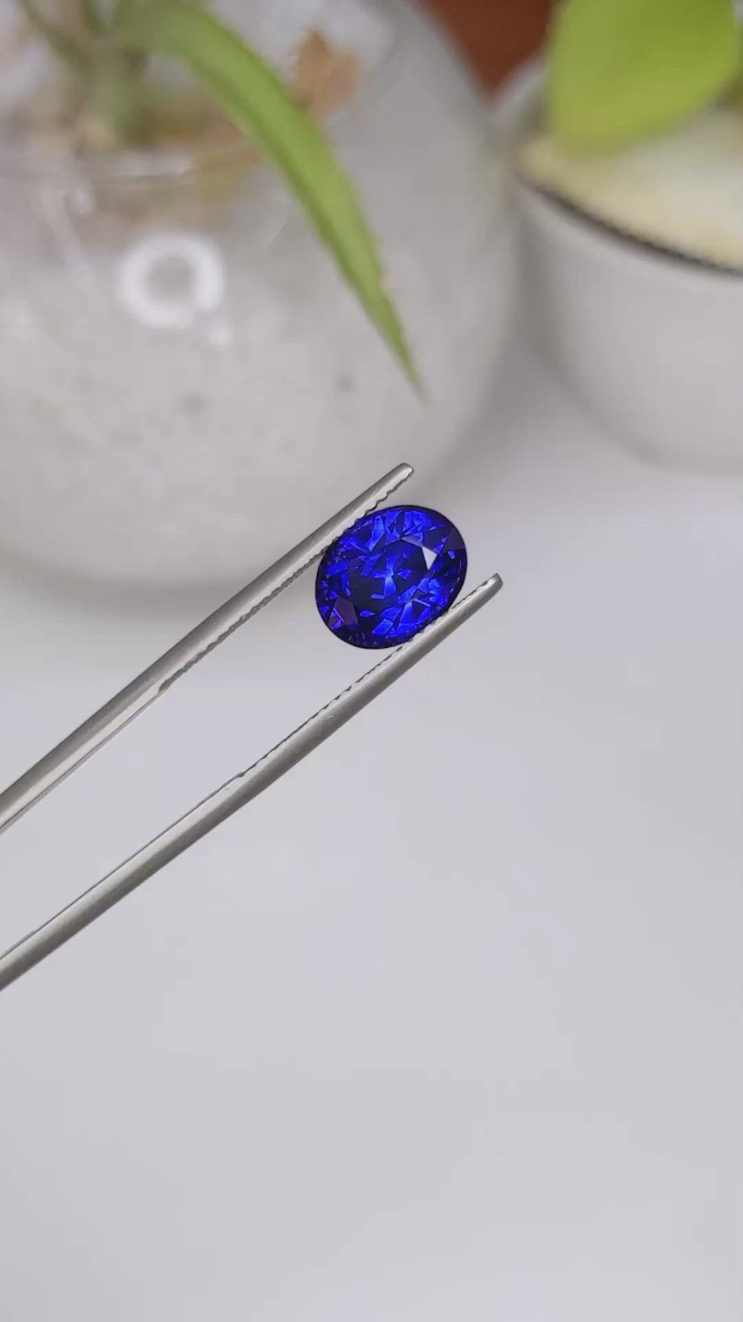 4.43 Ct. Blue Sapphire from Ceylon (Sri Lanka) Size Video