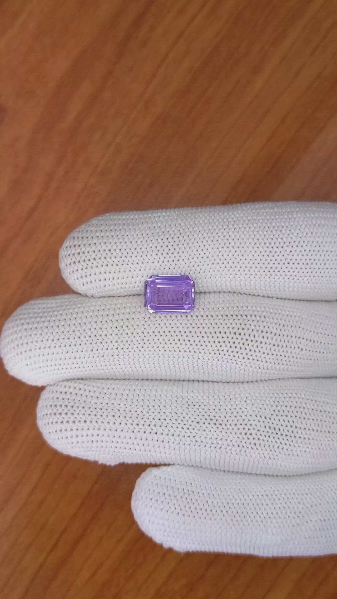 3.14 Ct. Pinkish Purple Sapphire from Ceylon (Sri Lanka) Size Video