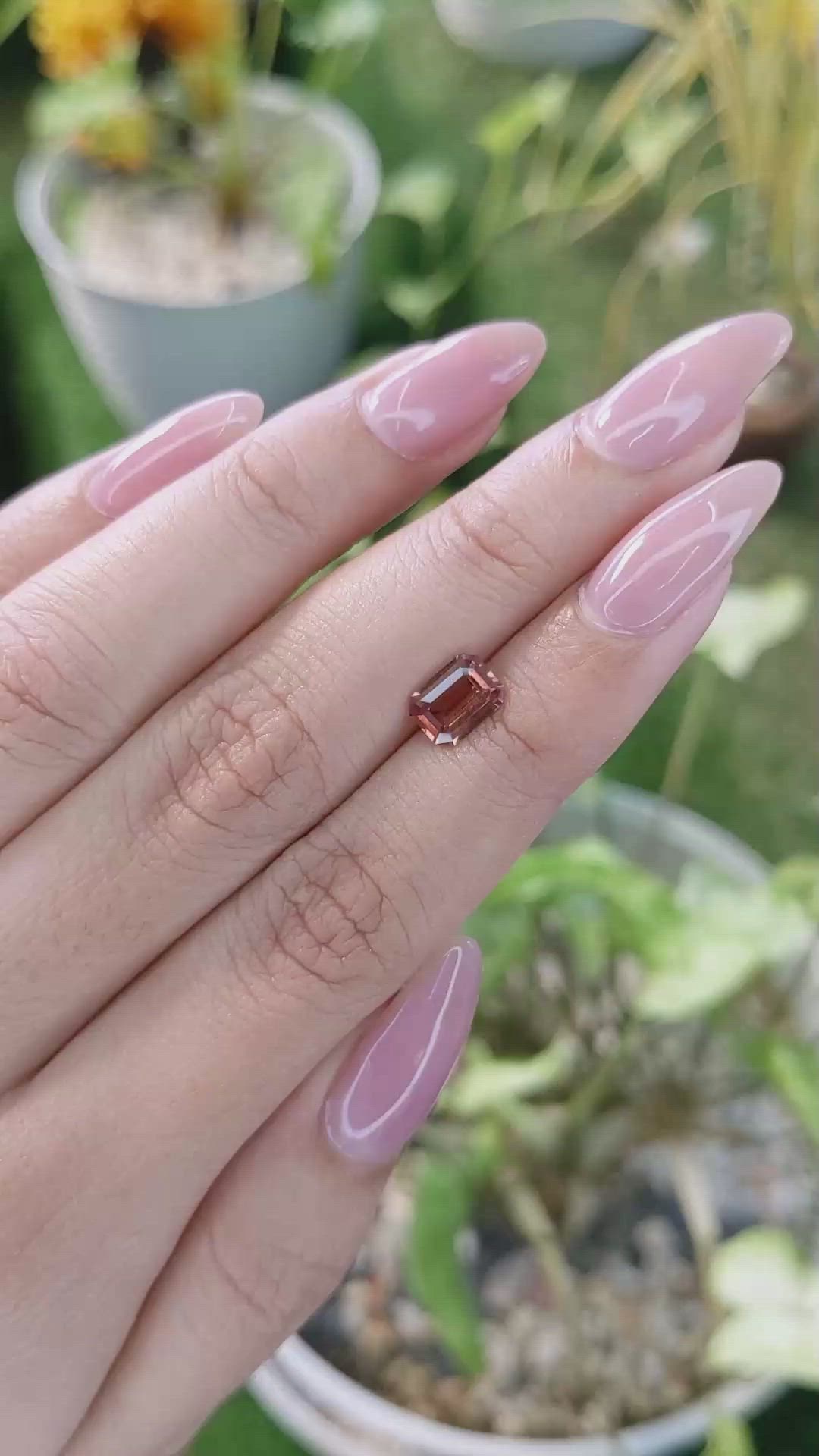 1.27 Ct. Orange Sapphire from Ceylon (Sri Lanka) Size Video