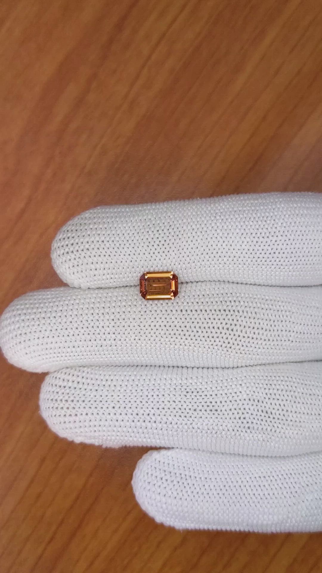 1.27 Ct. Orange Sapphire from Ceylon (Sri Lanka) Size Video