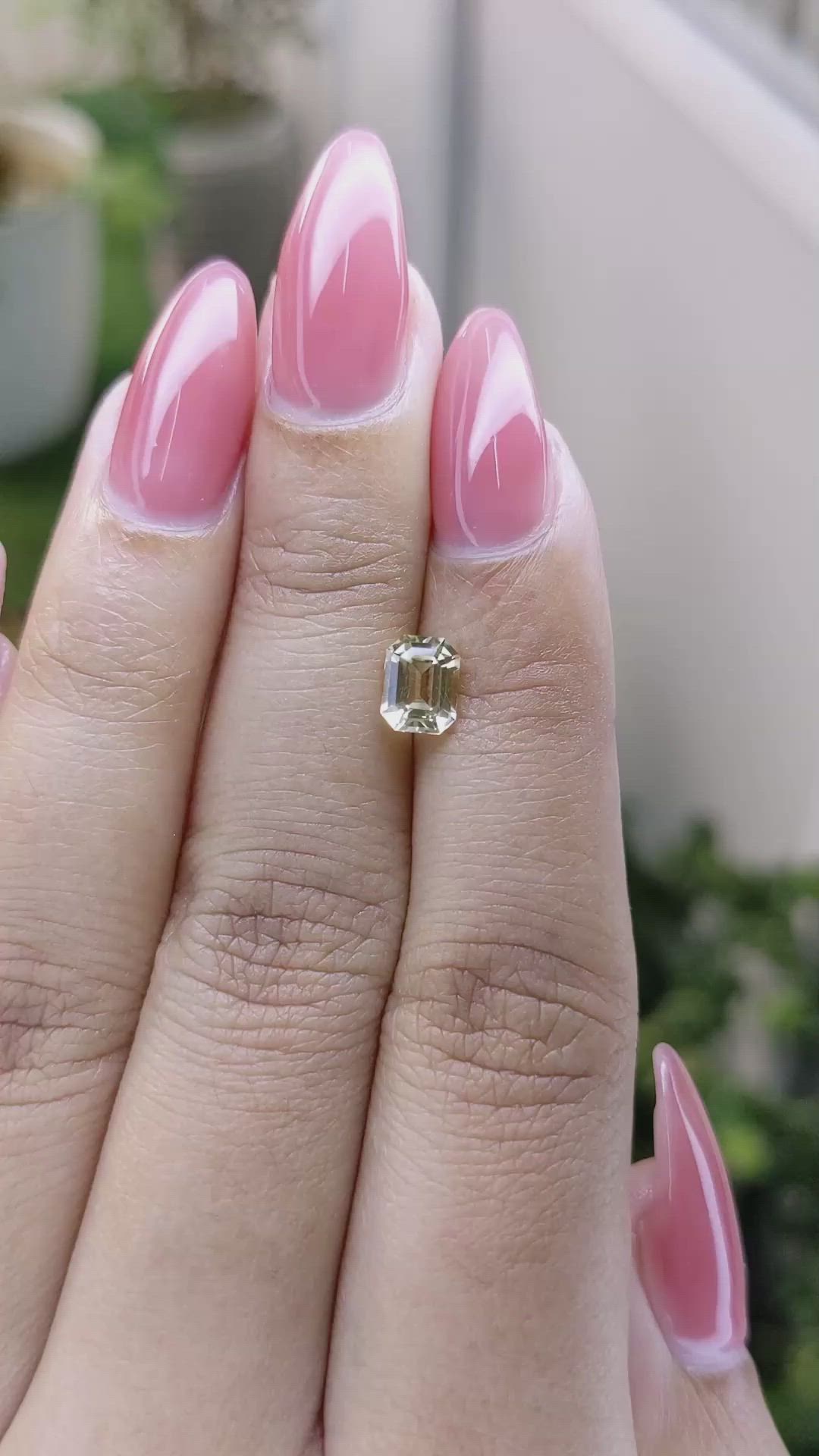 1.07 Ct. Yellow Sapphire from Ceylon (Sri Lanka) Size Video