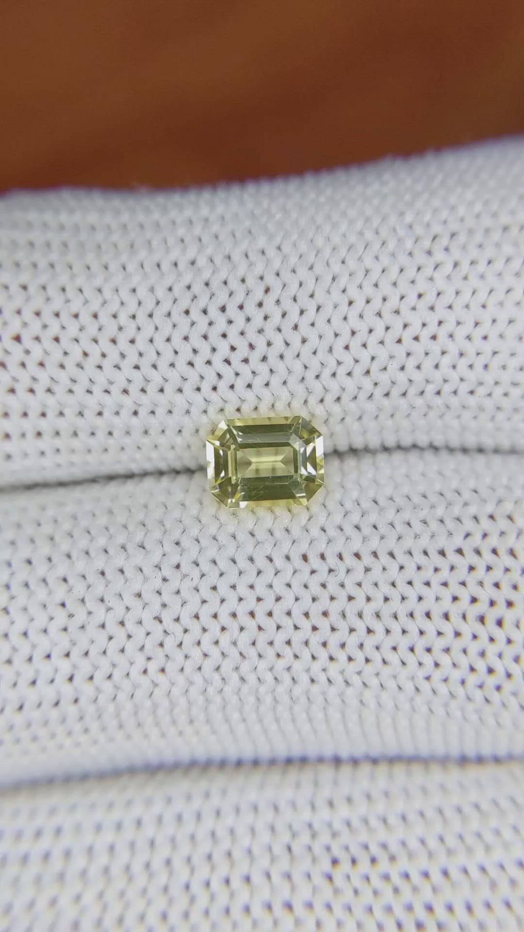 1.07 Ct. Yellow Sapphire from Ceylon (Sri Lanka) Size Video