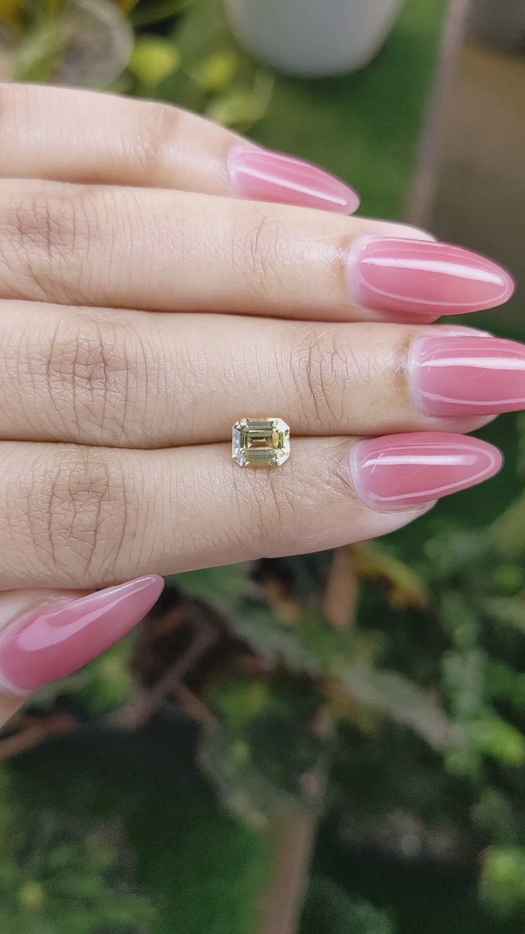 1.15 Ct. Yellow Sapphire from Ceylon (Sri Lanka) Size Video