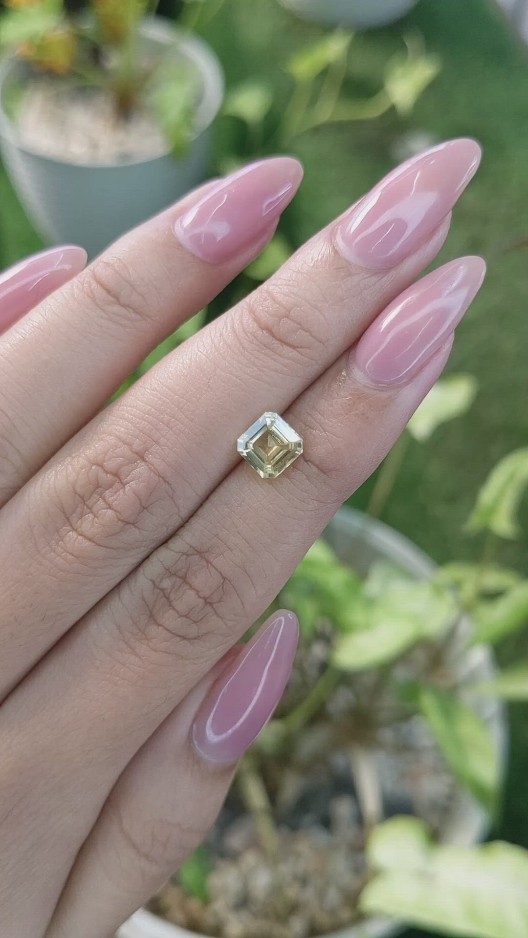 1.34 Ct. Yellow Sapphire from Ceylon (Sri Lanka) Size Video