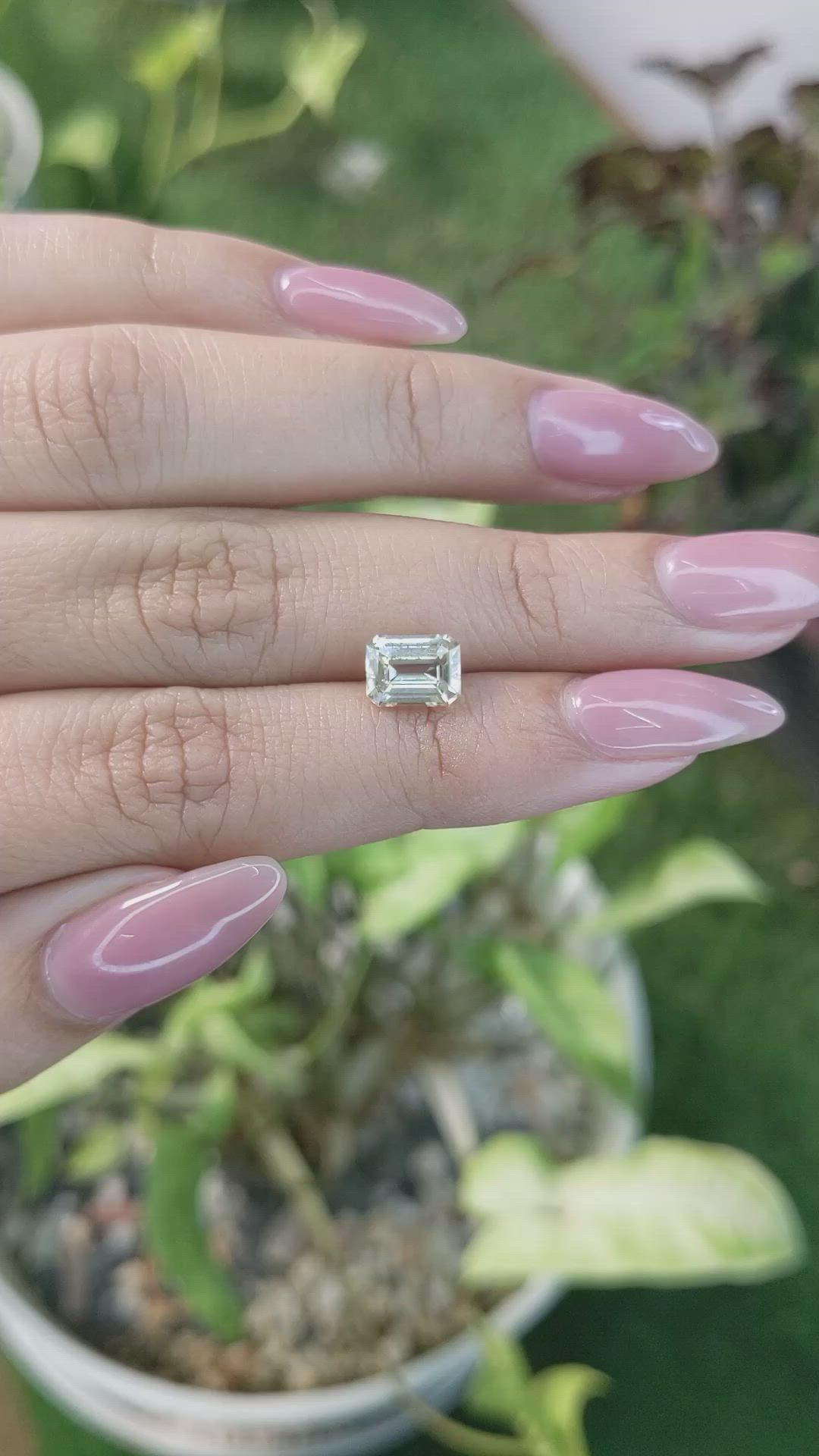 1.99 Ct. Yellow Sapphire from Ceylon (Sri Lanka) Size Video