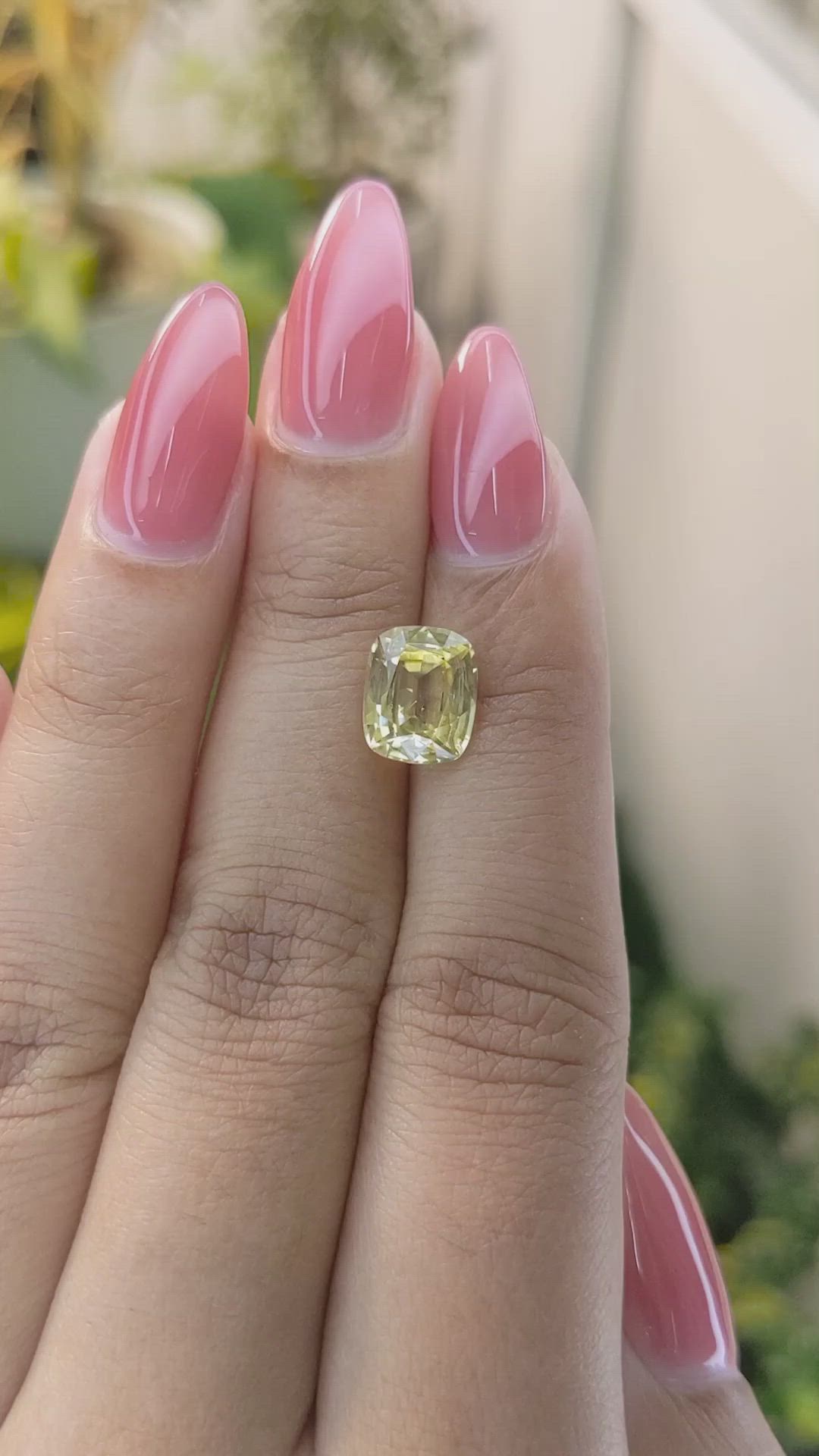 3.46 Ct. Yellow Sapphire from Ceylon (Sri Lanka) Size Video