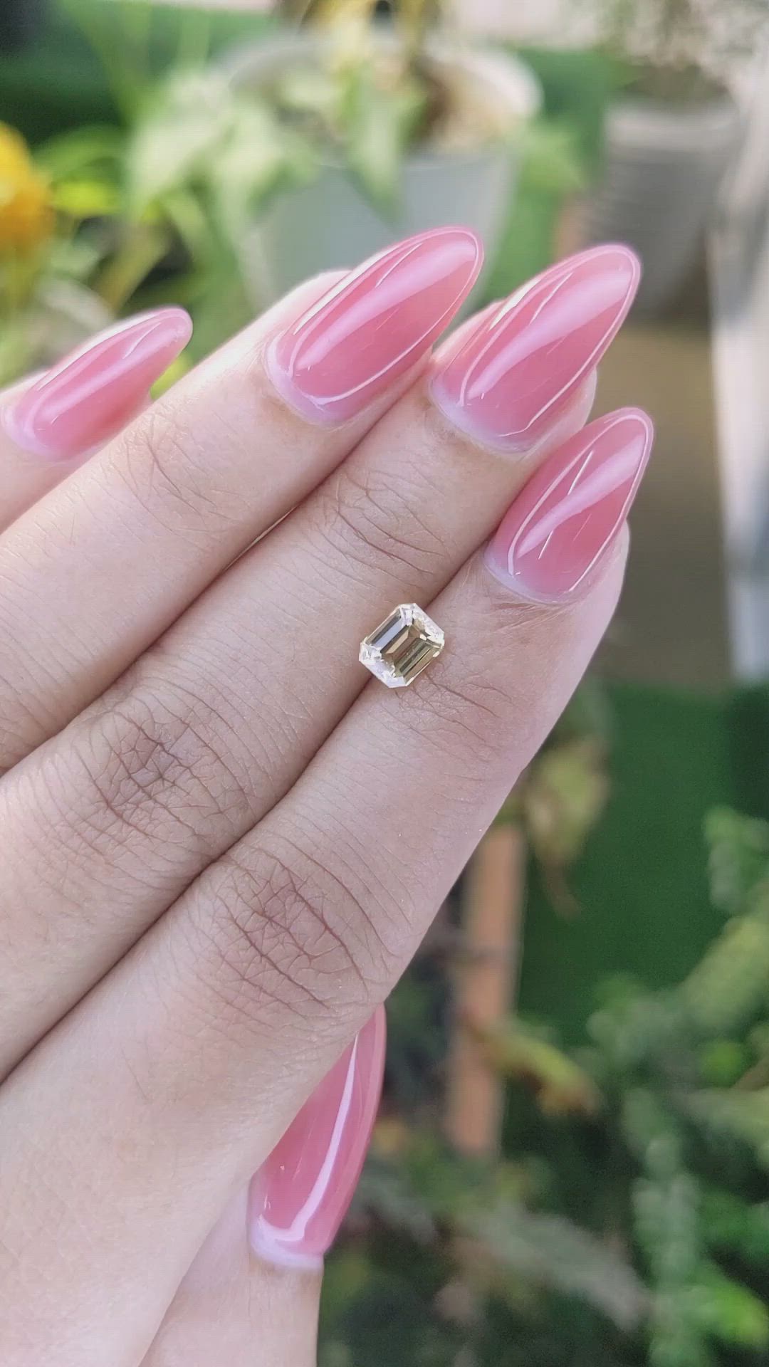 1.14 Ct. Yellow Sapphire from Ceylon (Sri Lanka) Size Video