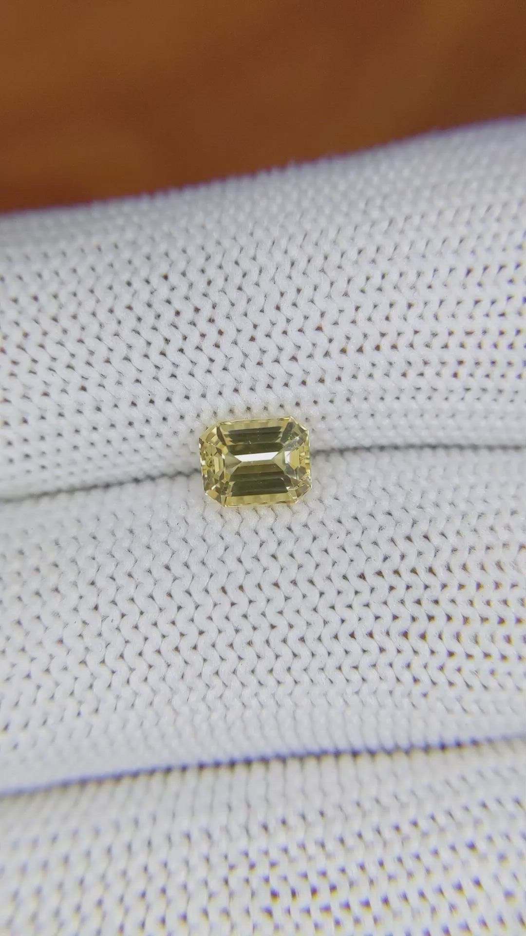 1.14 Ct. Yellow Sapphire from Ceylon (Sri Lanka) Size Video