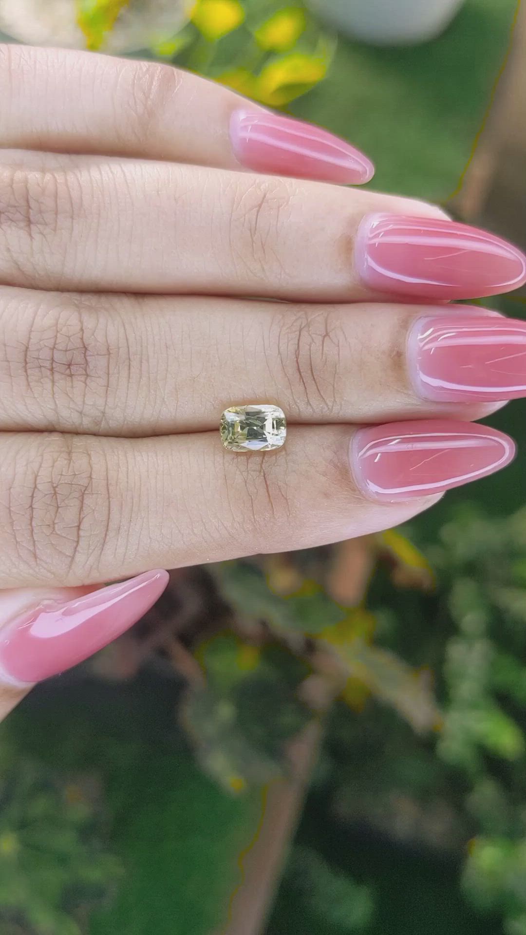 1.41 Ct. Yellow Sapphire from Ceylon (Sri Lanka) Size Video