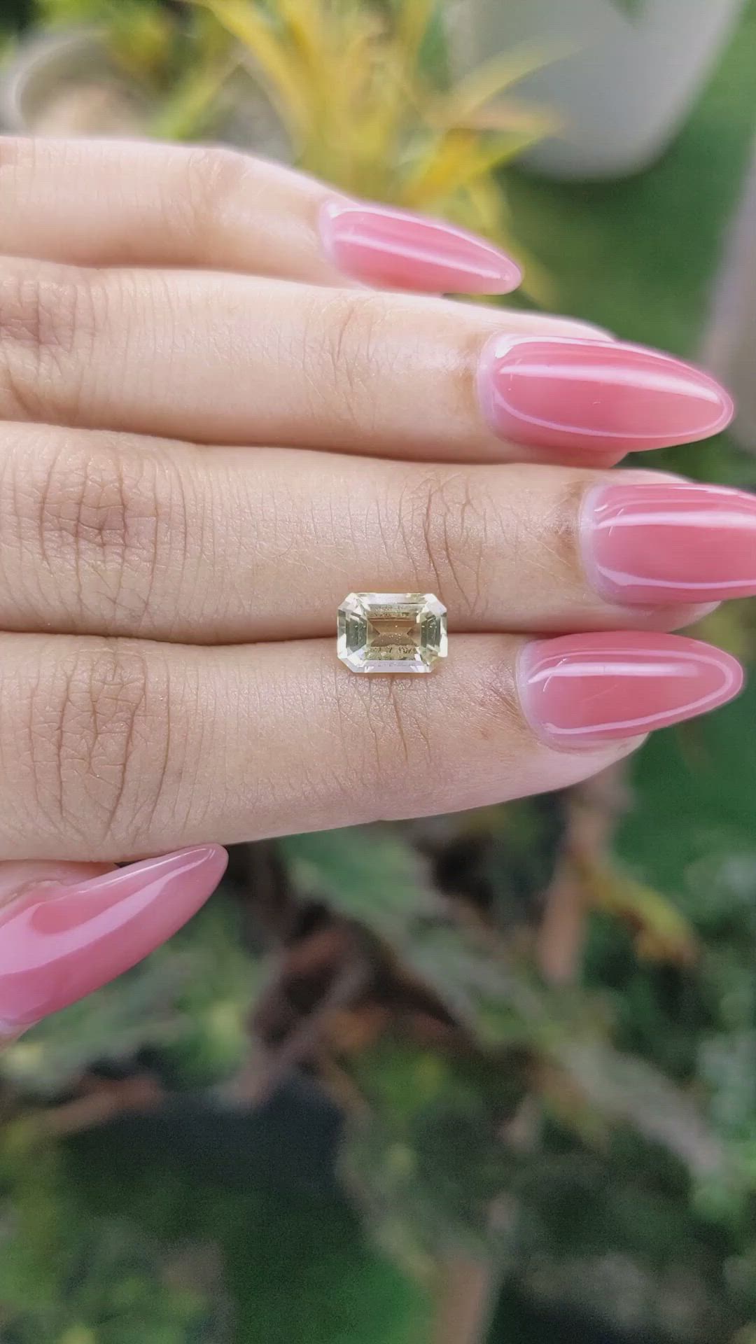1.82 Ct. Yellow Sapphire from Ceylon (Sri Lanka) Size Video