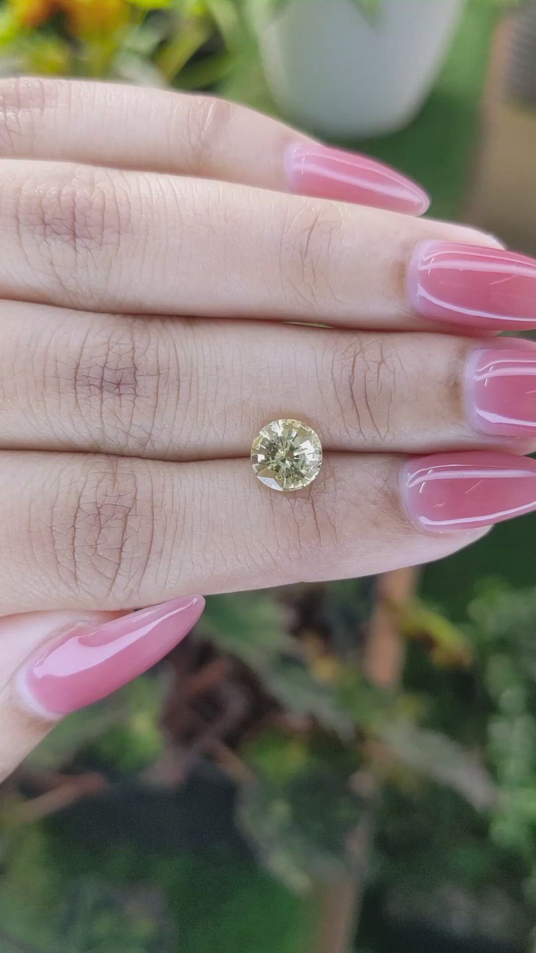 2.01 Ct. Yellow Sapphire from Ceylon (Sri Lanka) Size Video