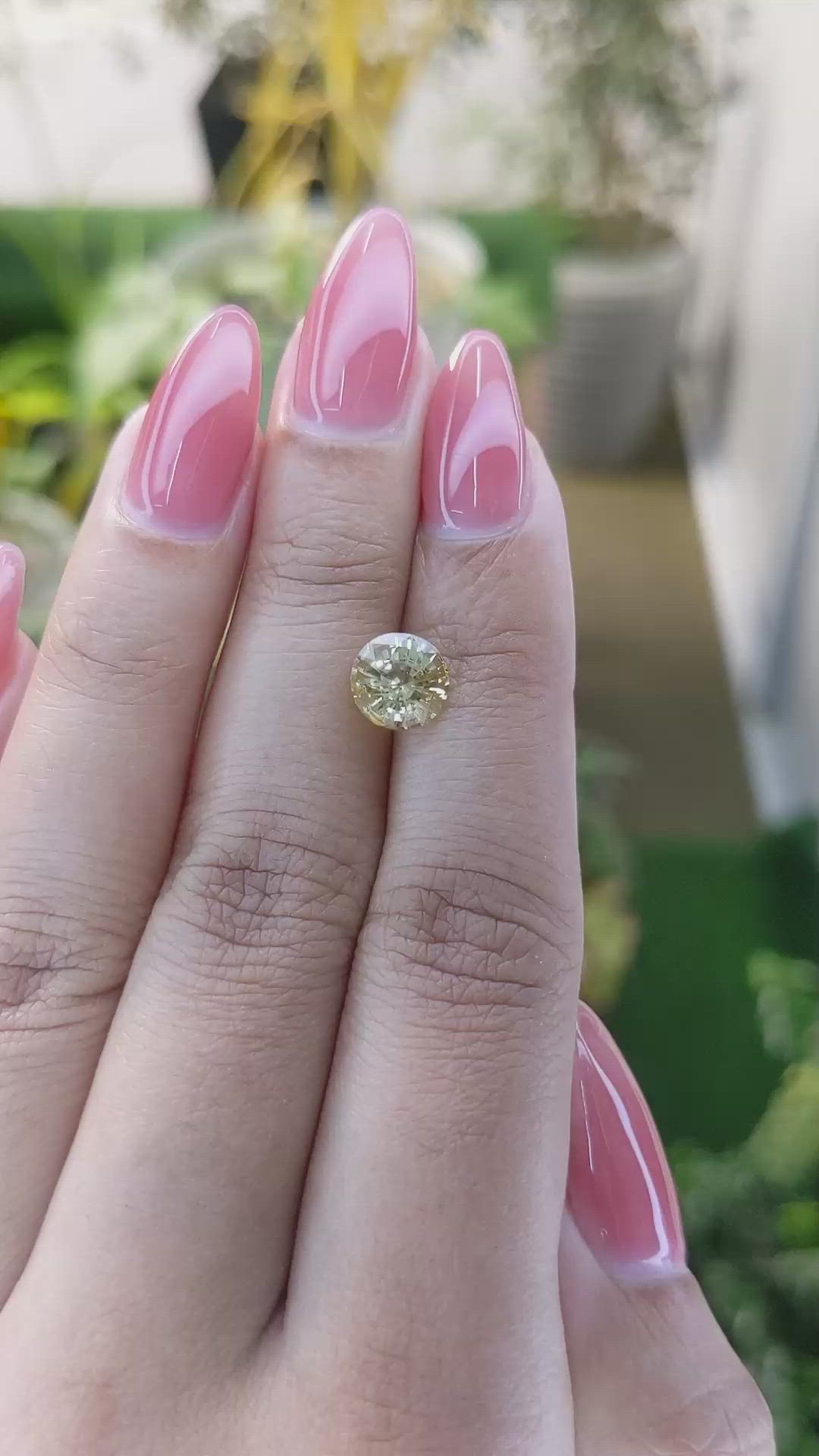 2.01 Ct. Yellow Sapphire from Ceylon (Sri Lanka) Size Video