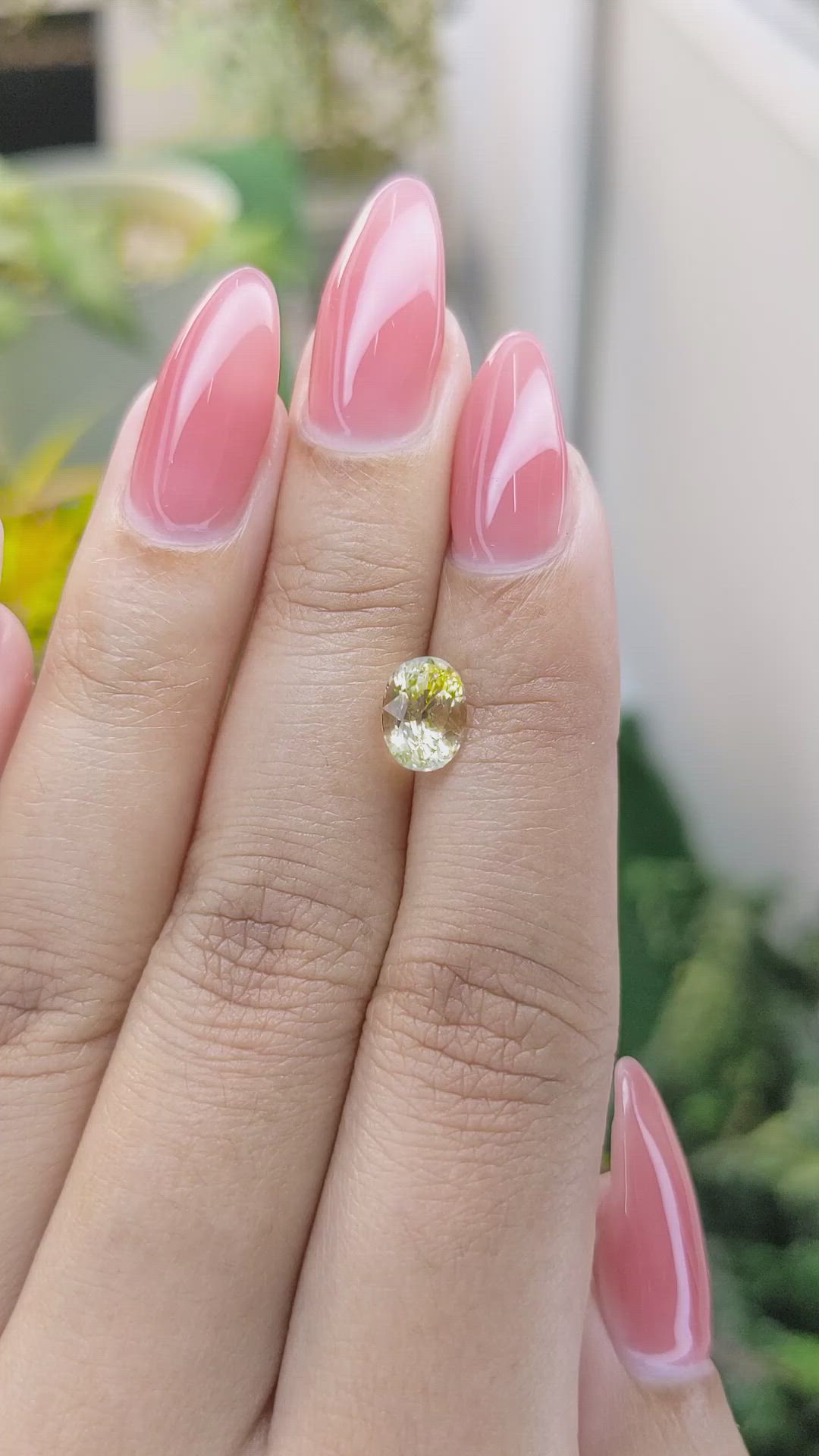 2.15 Ct. Yellow Sapphire from Ceylon (Sri Lanka) Size Video
