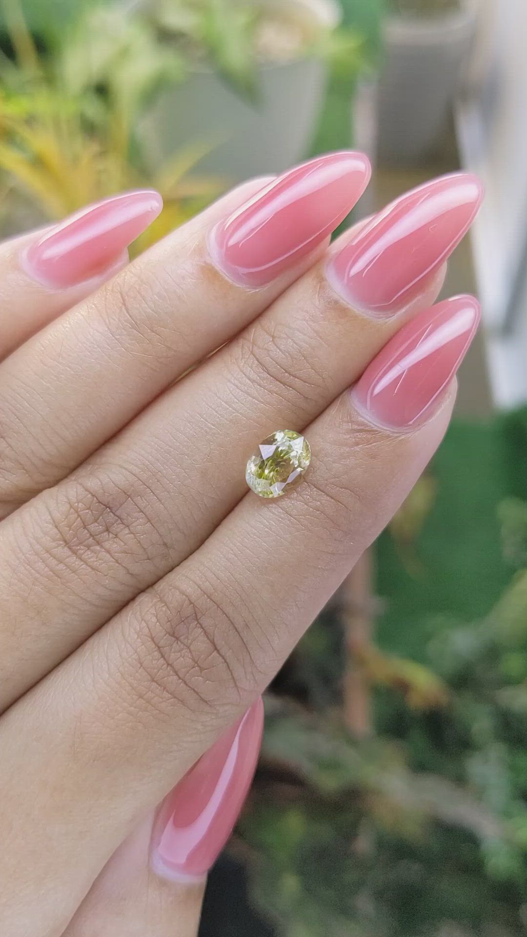 2.15 Ct. Yellow Sapphire from Ceylon (Sri Lanka) Size Video