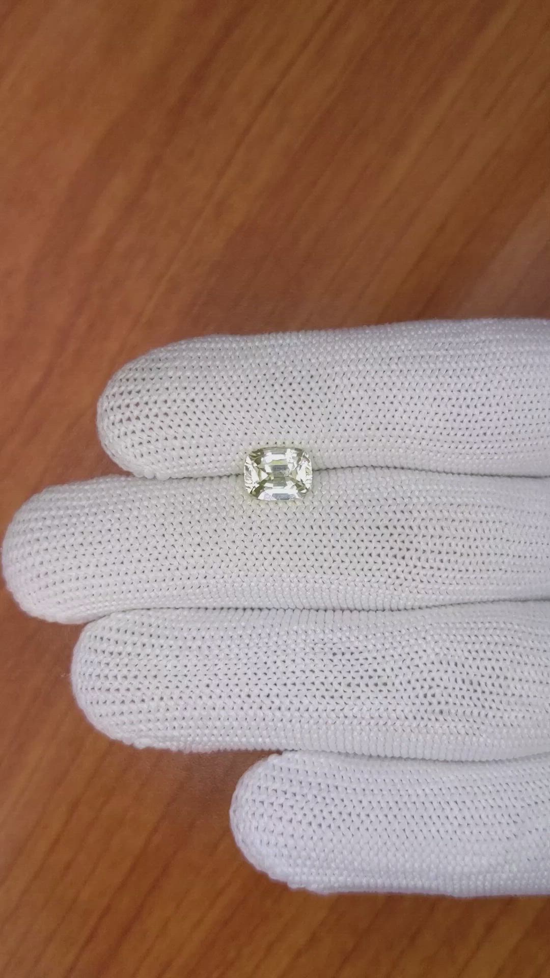 2.04 Ct. Yellow Sapphire from Ceylon (Sri Lanka) Size Video