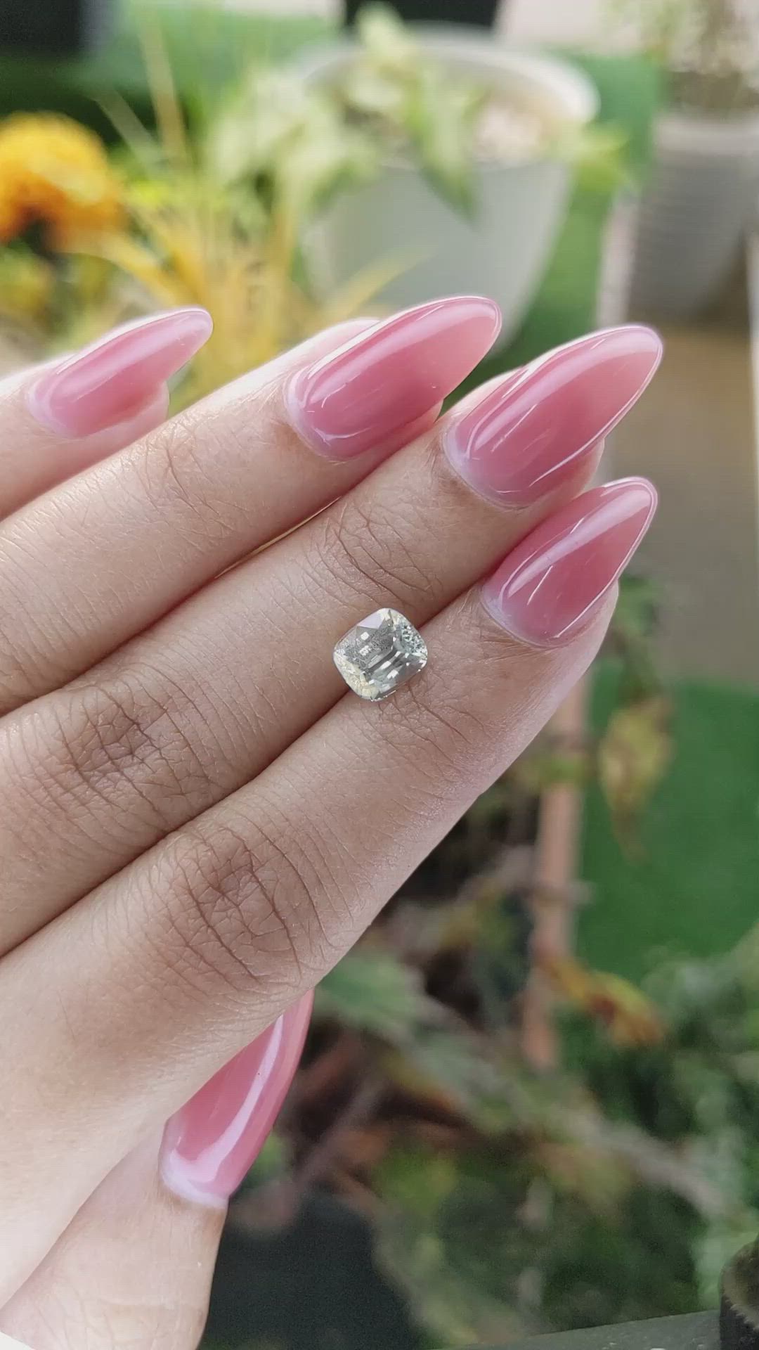 2.08 Ct. Yellow Sapphire from Ceylon (Sri Lanka) Size Video