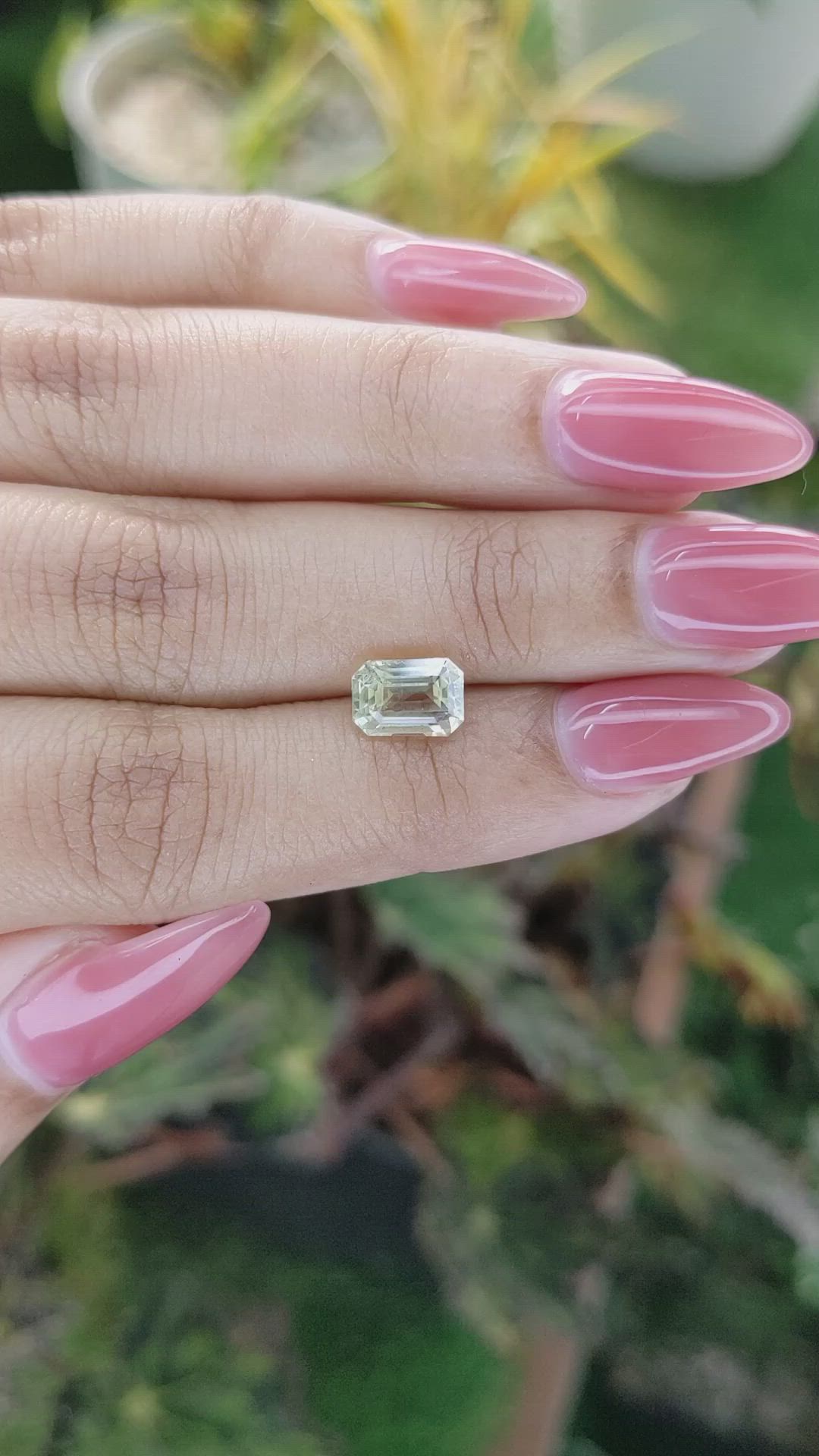 2.08 Ct. Yellow Sapphire from Ceylon (Sri Lanka) Size Video