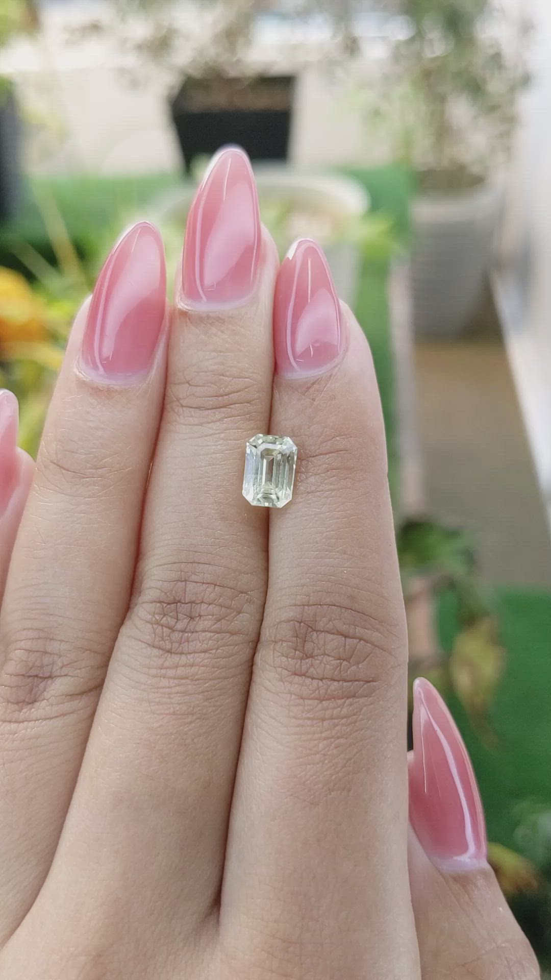 2.08 Ct. Yellow Sapphire from Ceylon (Sri Lanka) Size Video