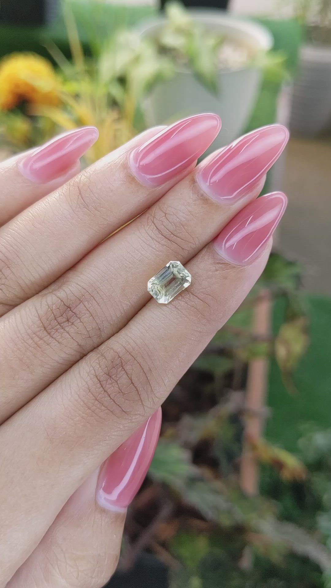 2.08 Ct. Yellow Sapphire from Ceylon (Sri Lanka) Size Video
