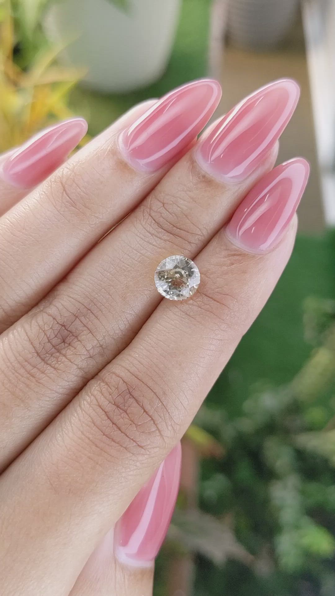 2.08 Ct. Yellow Sapphire from Ceylon (Sri Lanka) Size Video