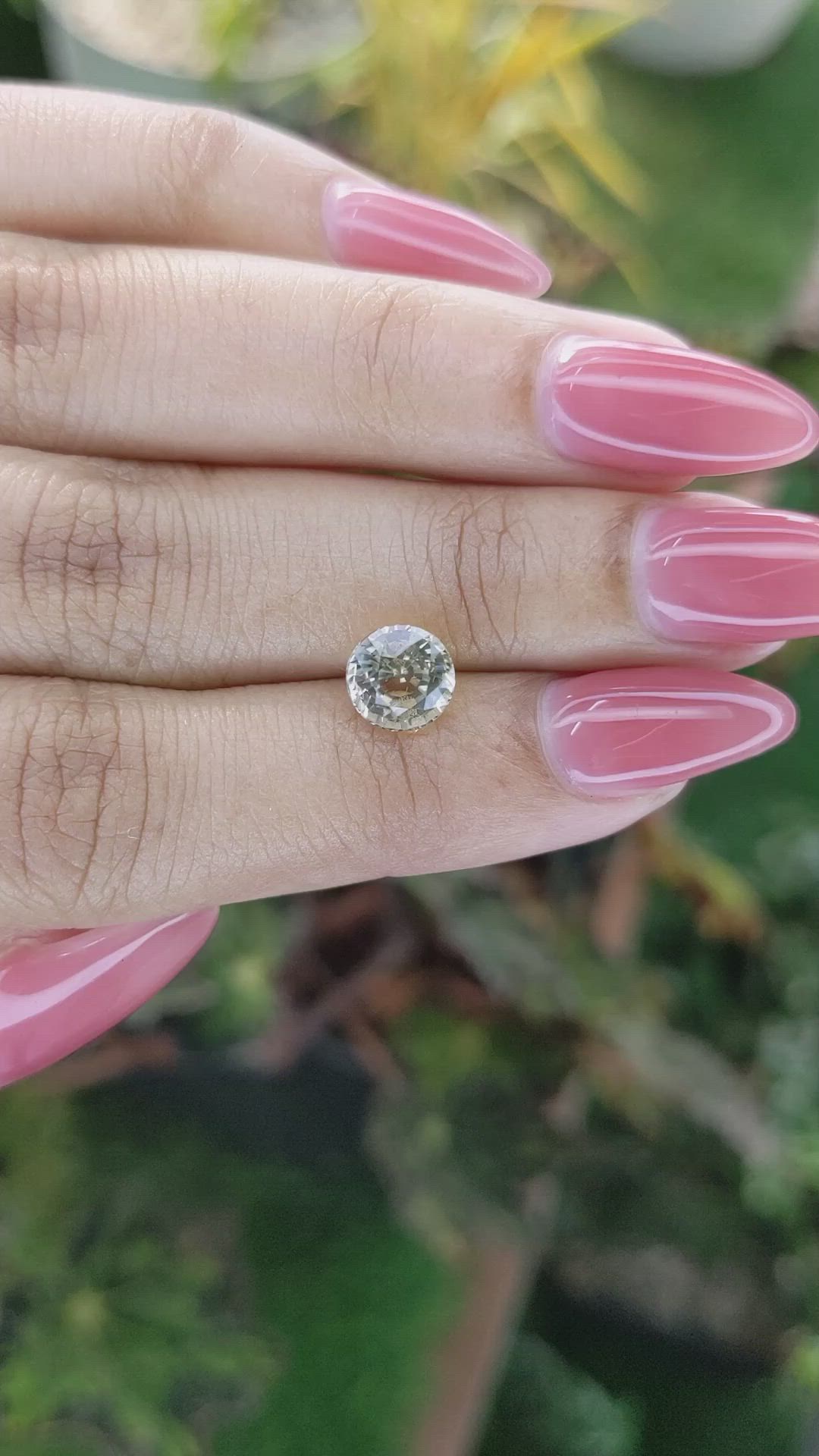 2.08 Ct. Yellow Sapphire from Ceylon (Sri Lanka) Size Video