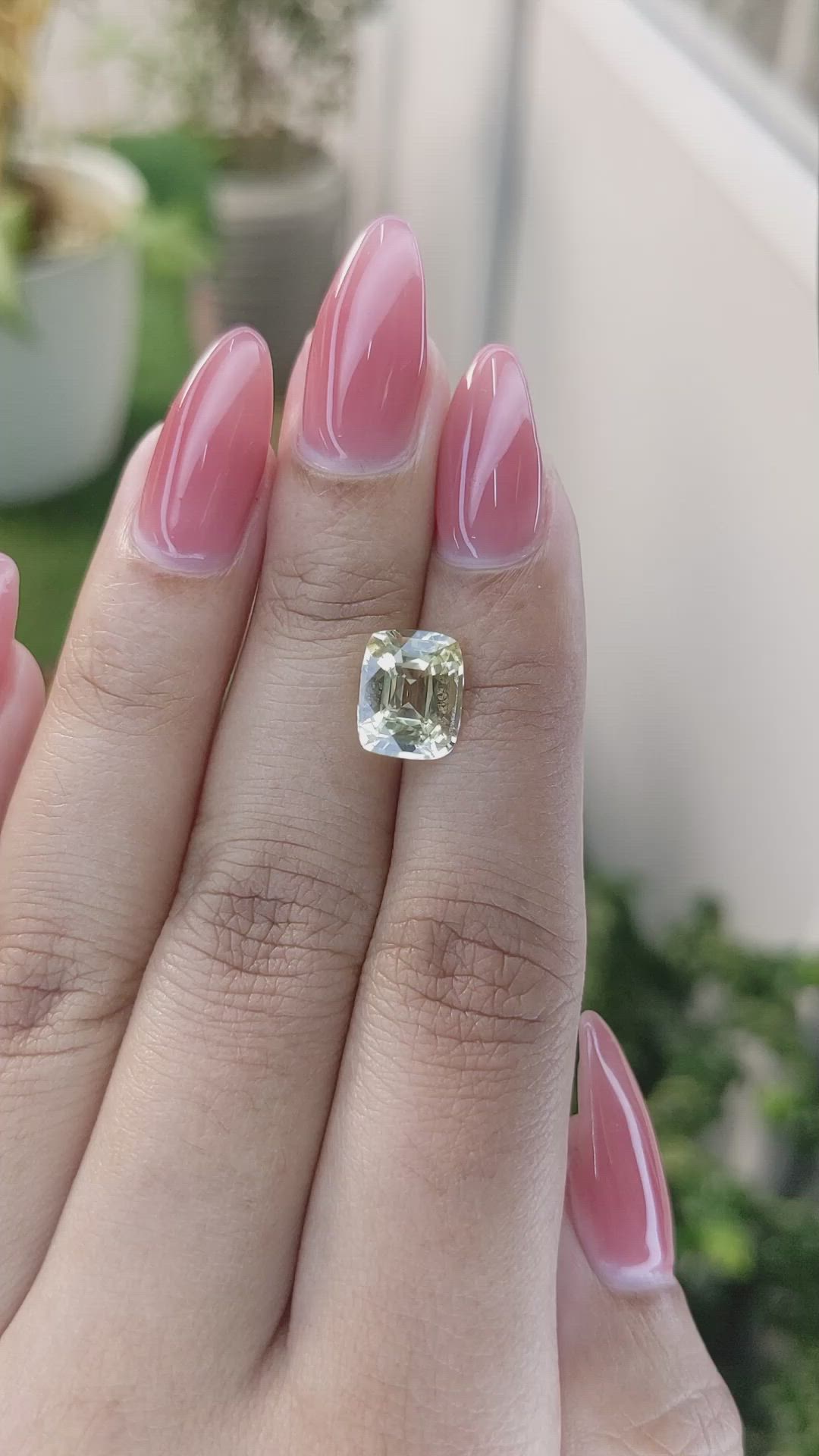 3.65 Ct. Yellow Sapphire from Ceylon (Sri Lanka) Size Video