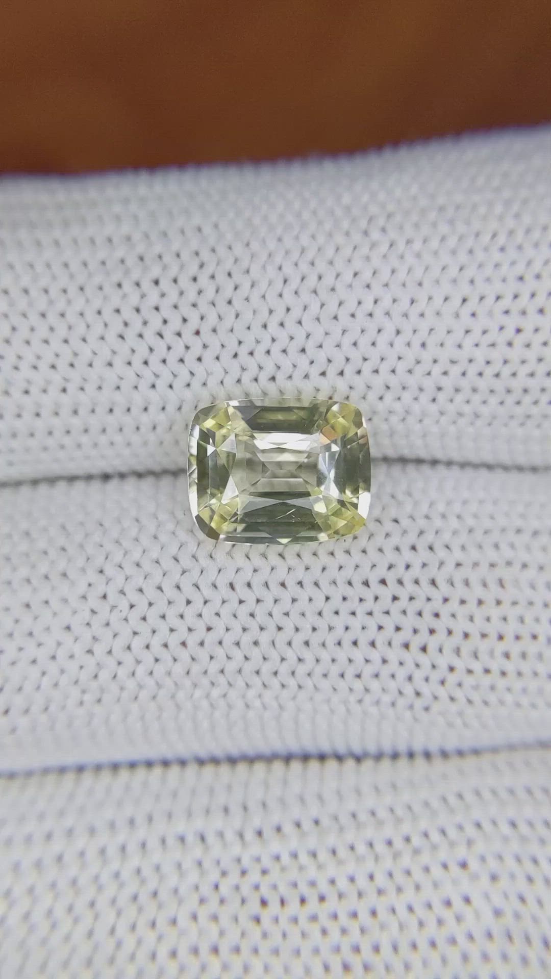 3.65 Ct. Yellow Sapphire from Ceylon (Sri Lanka) Size Video