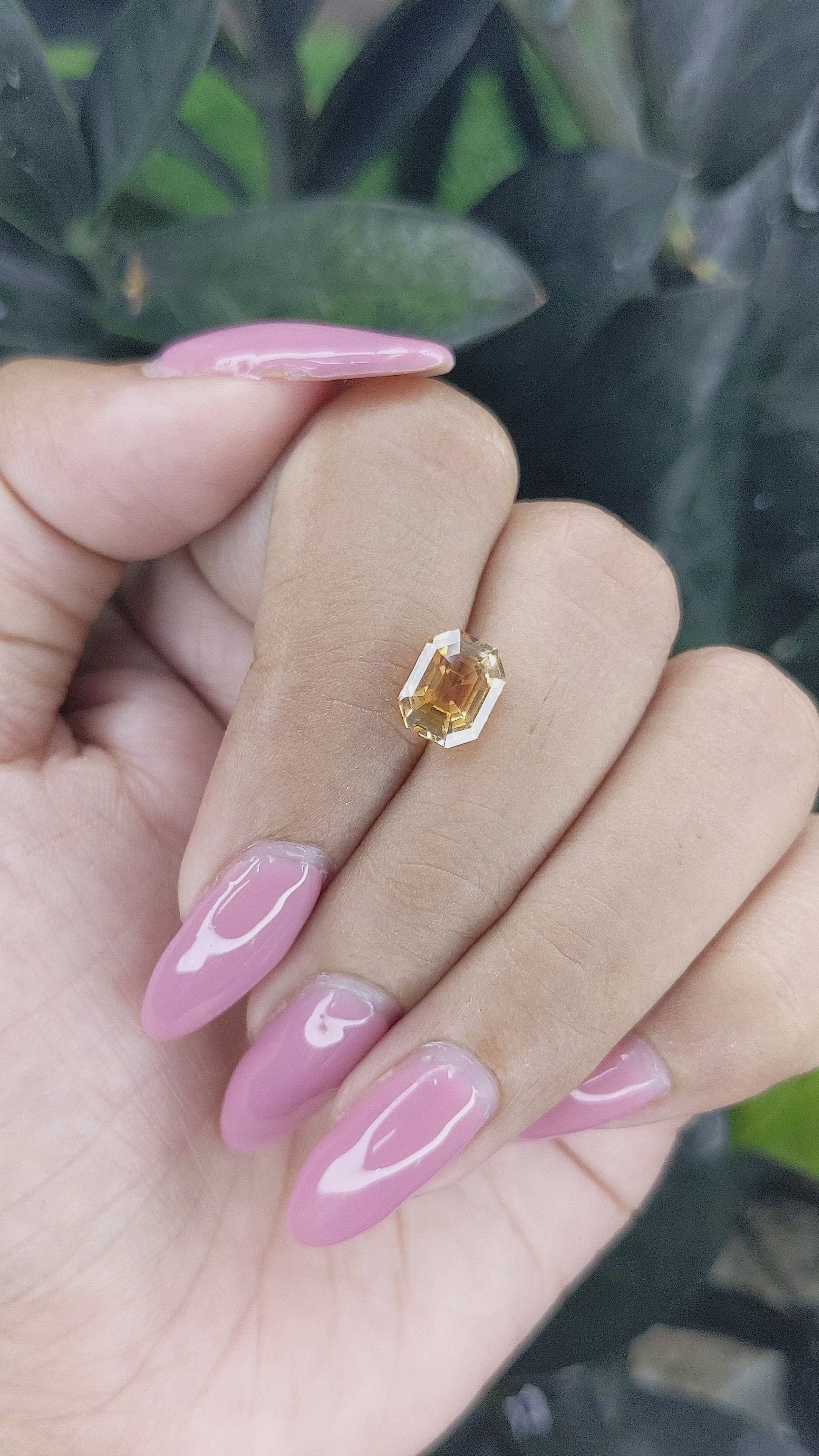 3.04 Ct. Peach Sapphire from Ceylon (Sri Lanka) Size Video