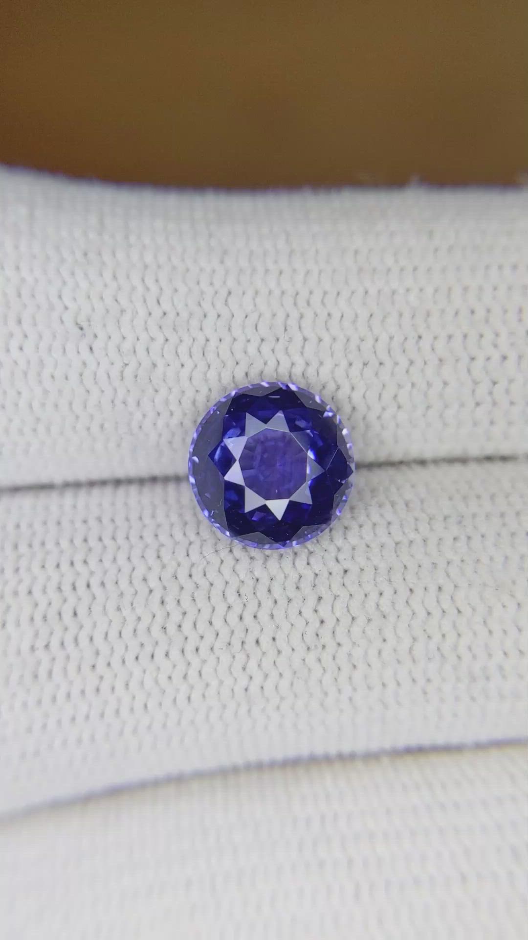 3.09 Ct. Purple Sapphire from Ceylon (Sri Lanka) Size Video