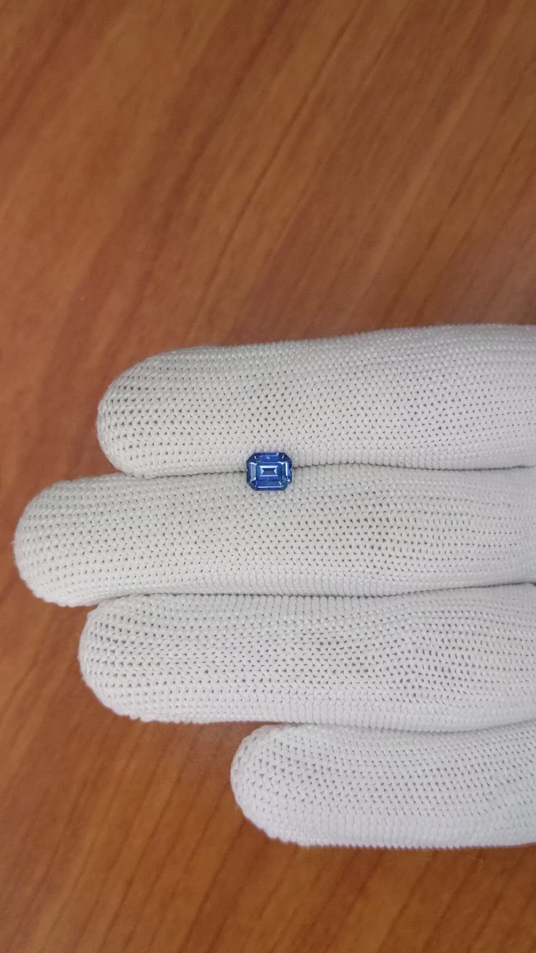 0.75 Ct. Blue Sapphire from Ceylon (Sri Lanka) Size Video