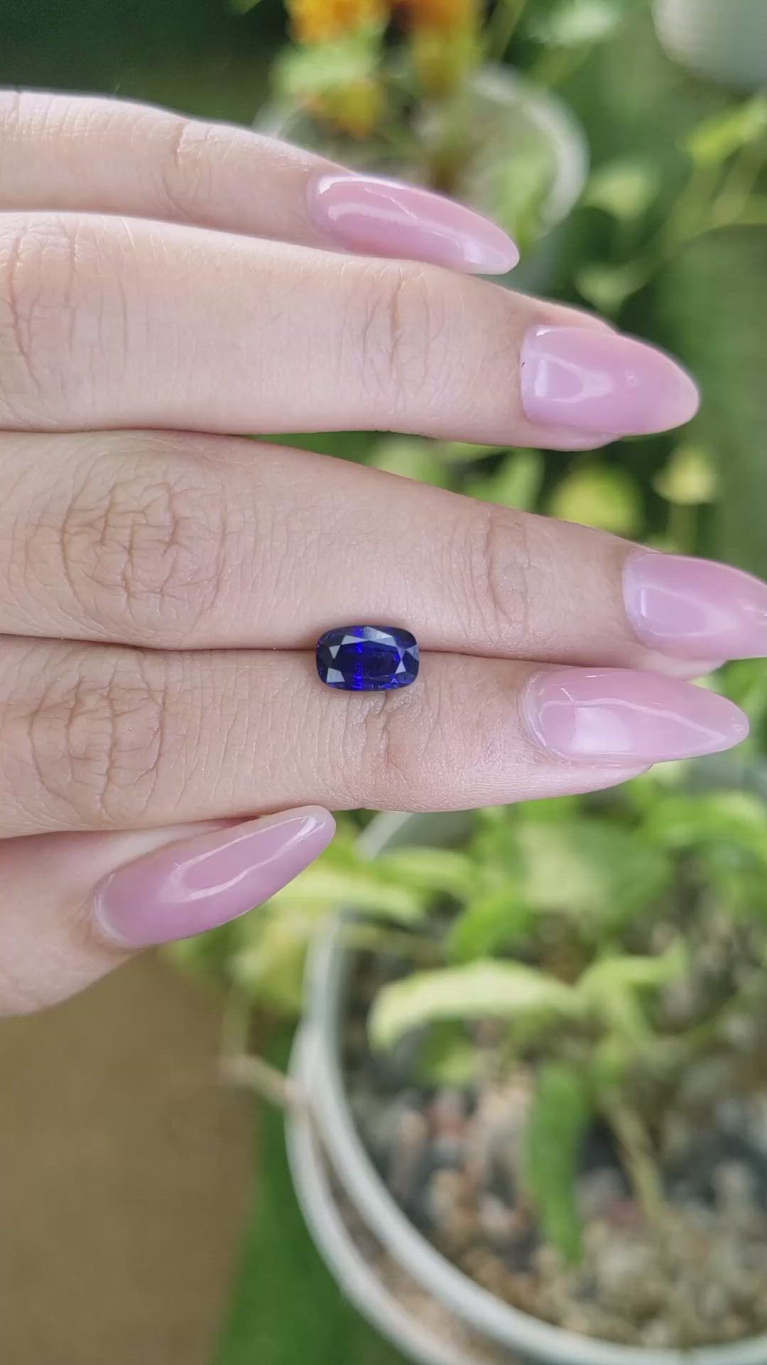 2.15 Ct. Blue Sapphire from Ceylon (Sri Lanka) Size Video