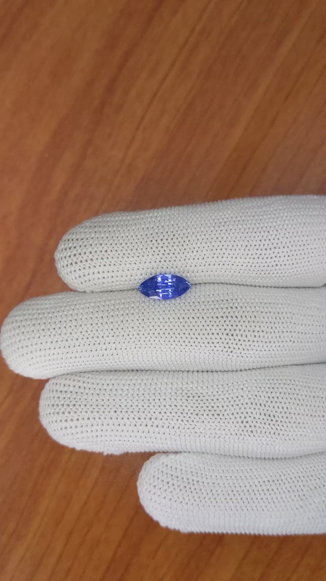 1.78 Ct. Blue Sapphire from Ceylon (Sri Lanka) Size Video