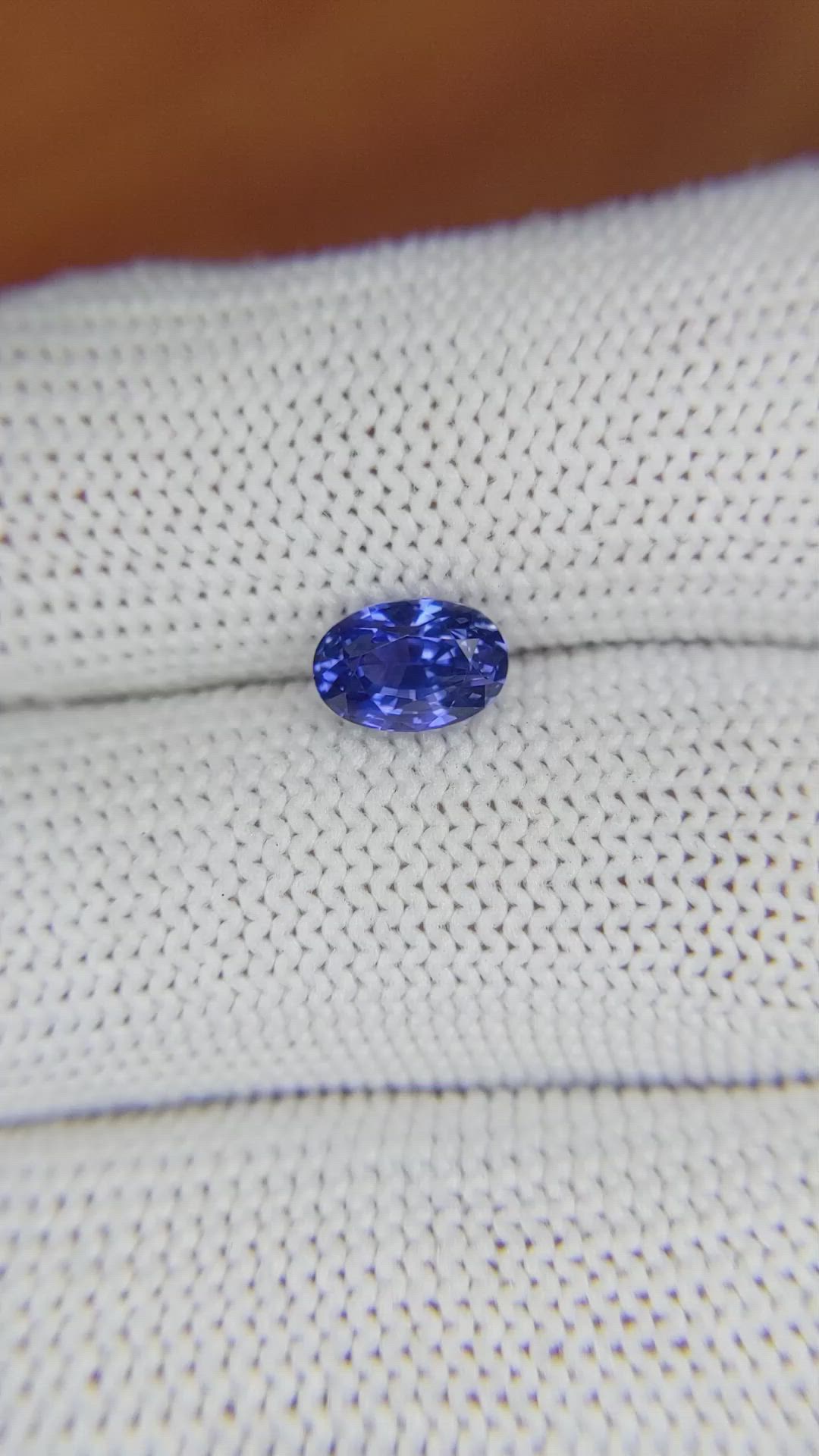1.48 Ct. Blue Sapphire from Ceylon (Sri Lanka) Size Video
