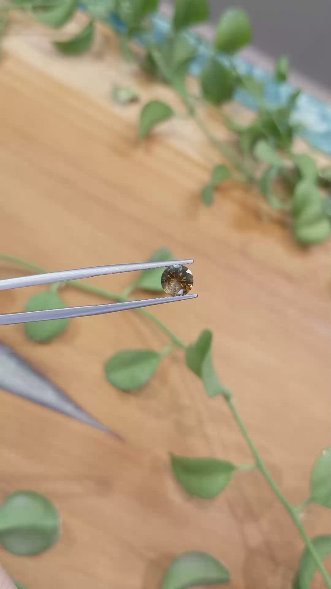 1.31 Ct. Multi Color Sapphire from Montana Size Video